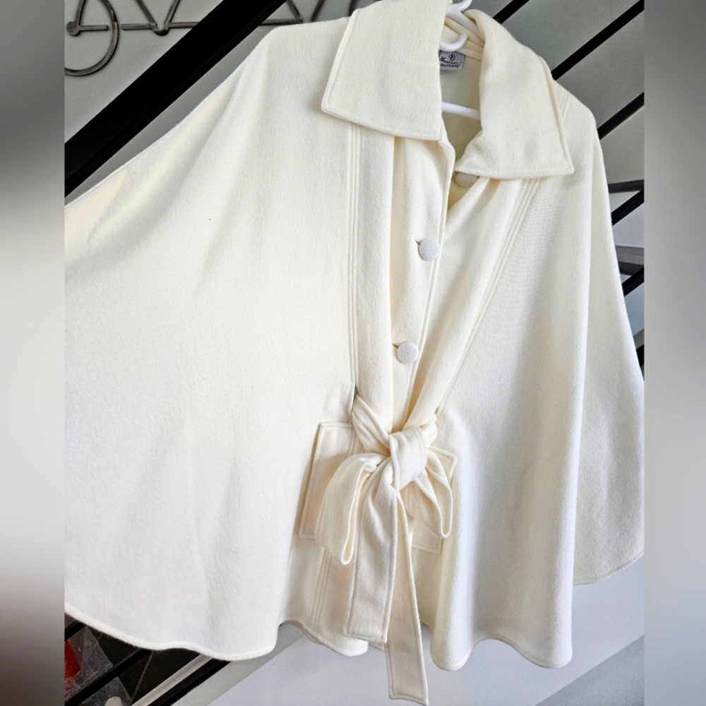 Shannie Girl Cape Coat OS